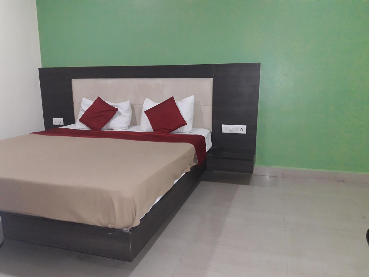 Vijaya Lakshmi Residency Hotel Bangalore Exterior foto