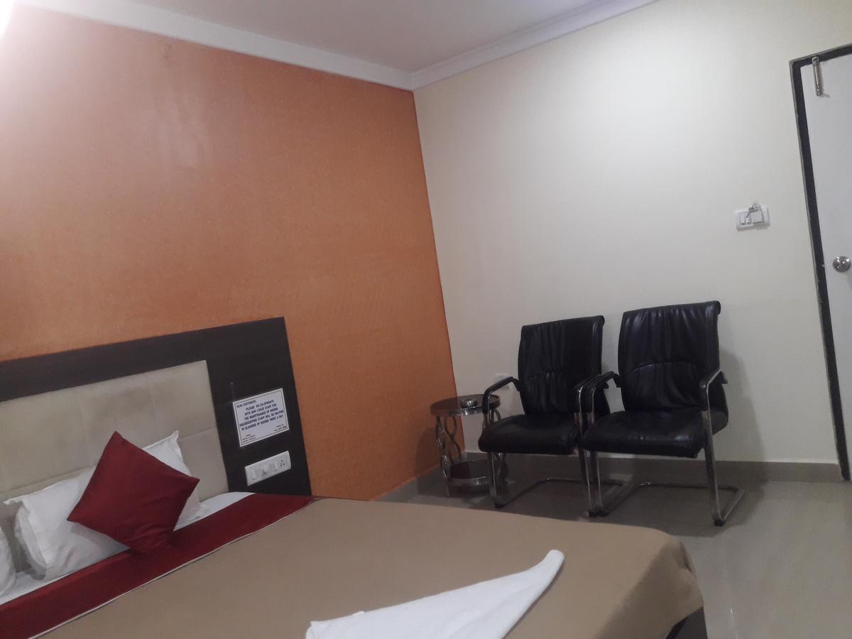 Vijaya Lakshmi Residency Hotel Bangalore Exterior foto
